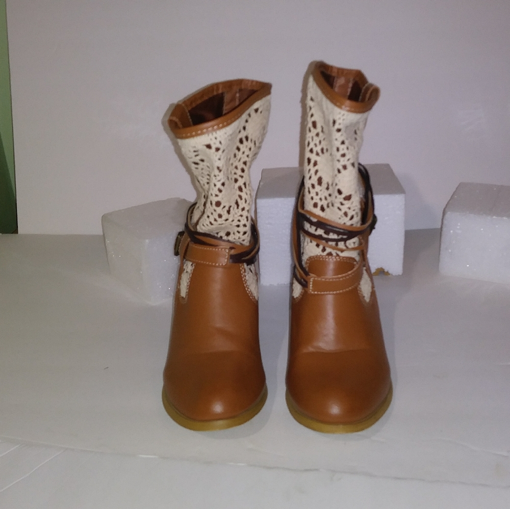 Francescas Boots - Picture 3 of 3